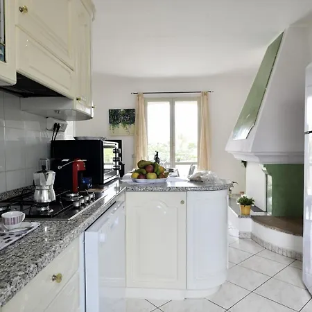 Casa Luciano Holiday home